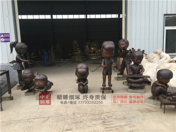 小區人物雕塑