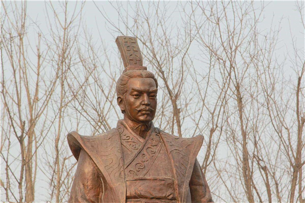 公子扶蘇銅像