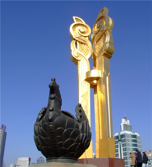 3米廣場(chǎng)雕塑.jpg 3米廣場(chǎng)雕塑.jpg