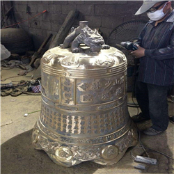 寺廟大鐵鐘