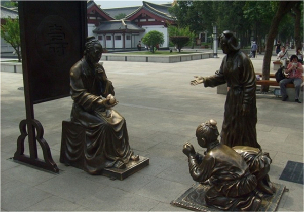 古代祝壽人物雕塑.jpg