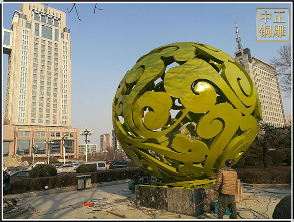 不銹鋼城市廣場雕塑.jpg