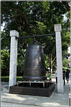 大型銅鐘擺件