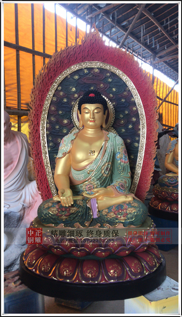 銅佛像.jpg