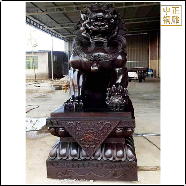 2.5米高銅獅子.jpg