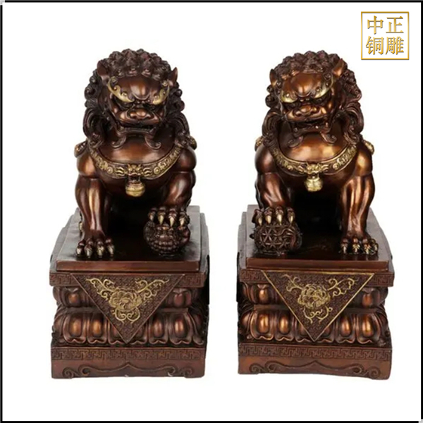 背景故宮銅獅子.jpg