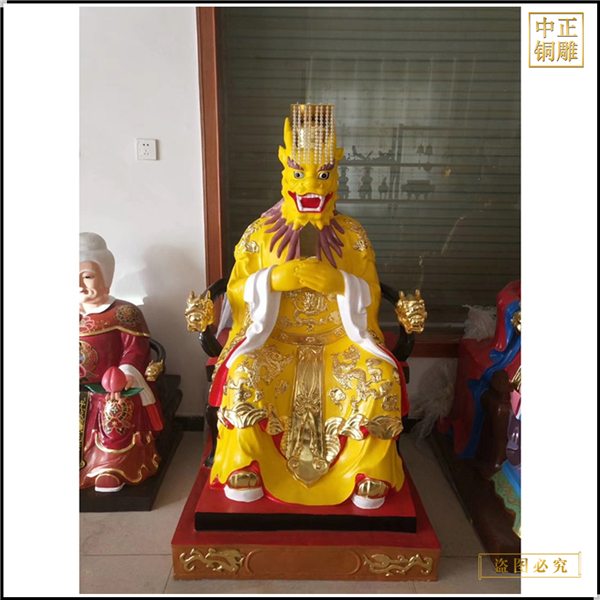 黃衣龍王銅雕塑