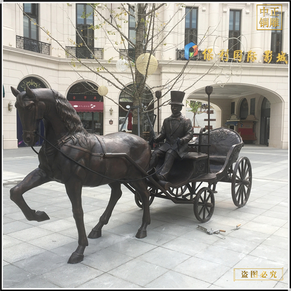 6拉馬車步行街景觀雕塑.jpg