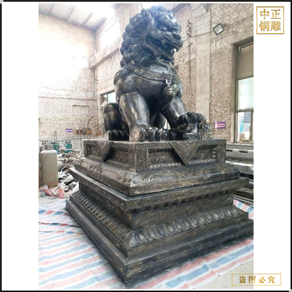 1.8米純銅獅子雕塑.jpg