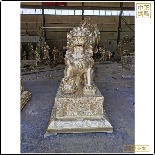 1米仿古銅獅子雕塑.jpg