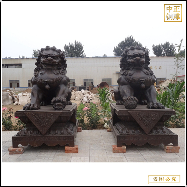 一對純銅北京銅獅子雕塑
