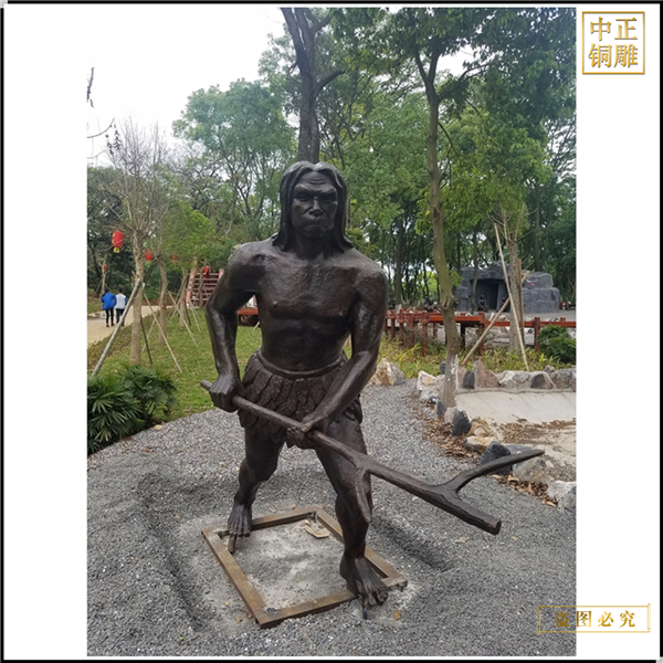 4廣東景區馬壩人銅雕塑.jpg